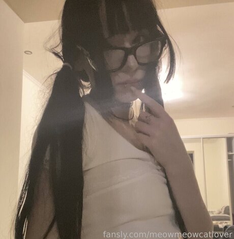 Meowmeowcatlover