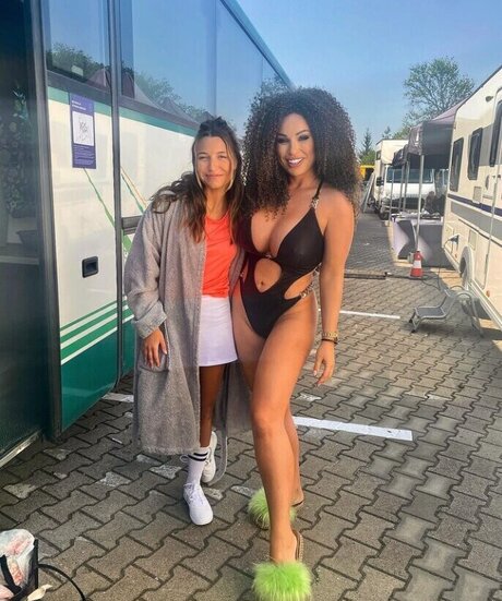 Foto desnuda filtrada de OnlyFans de Paulina Fok
