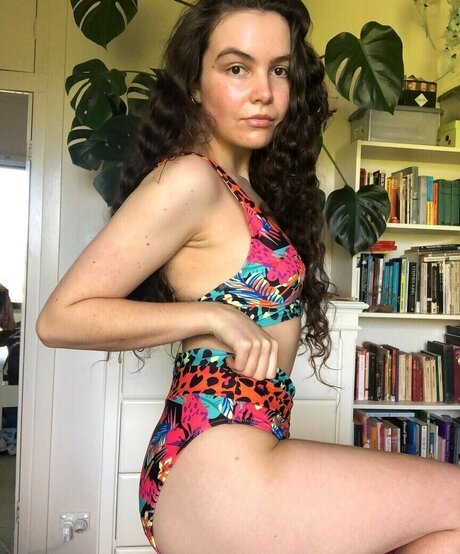 Lucy Holz