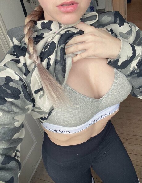 Foto desnuda filtrada de OnlyFans de Frosikfrosy
