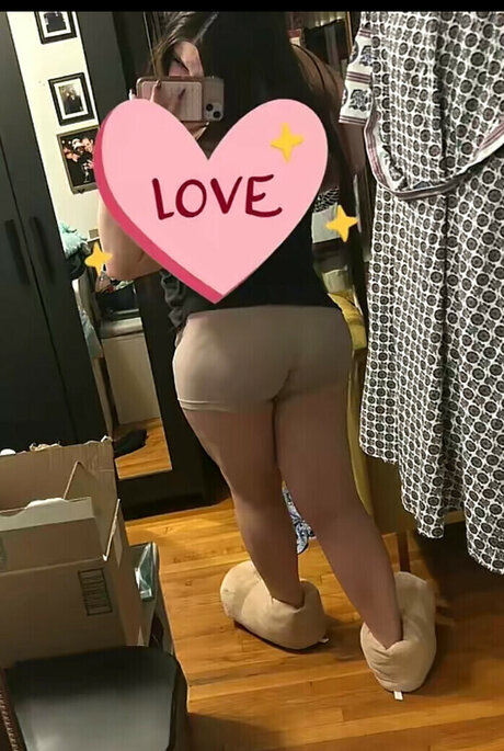 Foto desnuda filtrada de OnlyFans de Coffing0r3