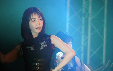 Amau Kisumi 天羽希純