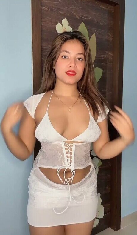 Foto desnuda filtrada de OnlyFans de Brishti Samaddar