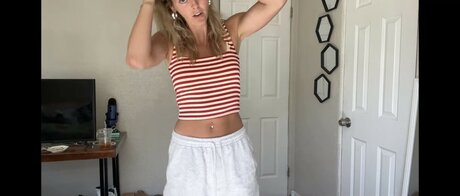 Beez ASMR