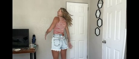 Beez ASMR