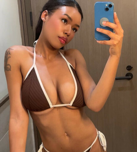 Foto desnuda filtrada de OnlyFans de Giamchildress