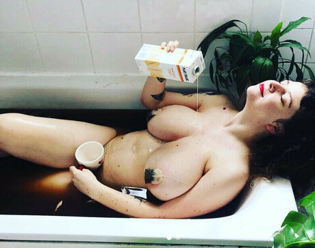 Foto desnuda filtrada de OnlyFans de Lolamilk