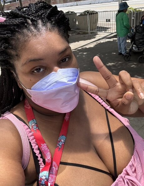 Foto desnuda filtrada de OnlyFans de Uzuri Mia