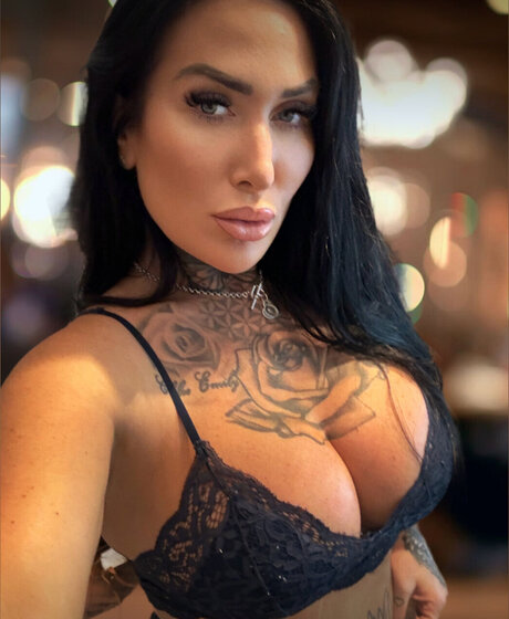 Foto desnuda filtrada de OnlyFans de Sofia Rose 