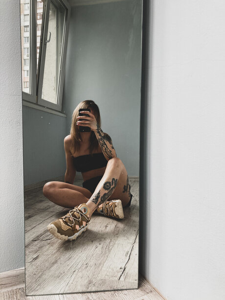Foto desnuda filtrada de OnlyFans de Taks