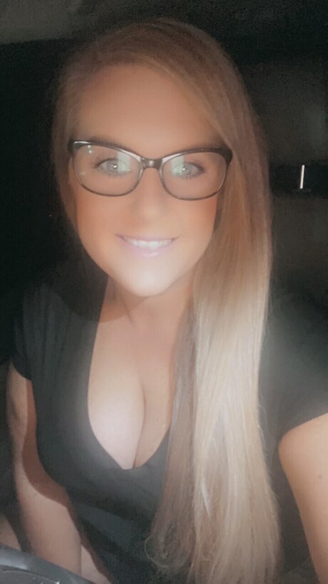 Foto desnuda filtrada de OnlyFans de Sashas Playhouse