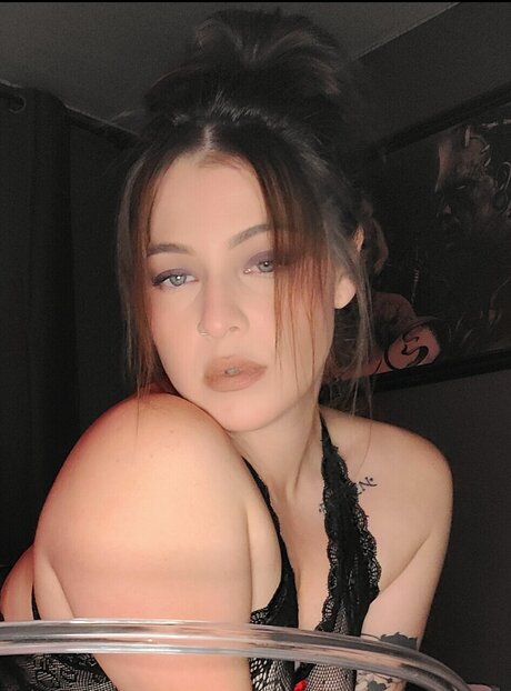 Foto desnuda filtrada de OnlyFans de Aly Nexxxt Door