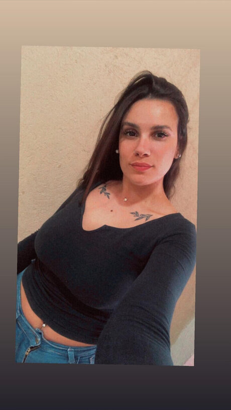 Foto desnuda filtrada de OnlyFans de Katty Baby 