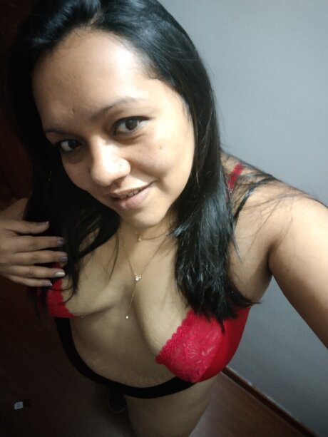 Foto desnuda filtrada de OnlyFans de Yenny Ochoa G