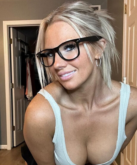 Foto desnuda filtrada de OnlyFans de Lily