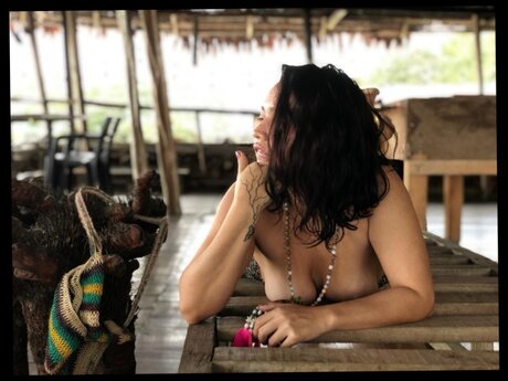 Foto desnuda filtrada de OnlyFans de Mariposa  