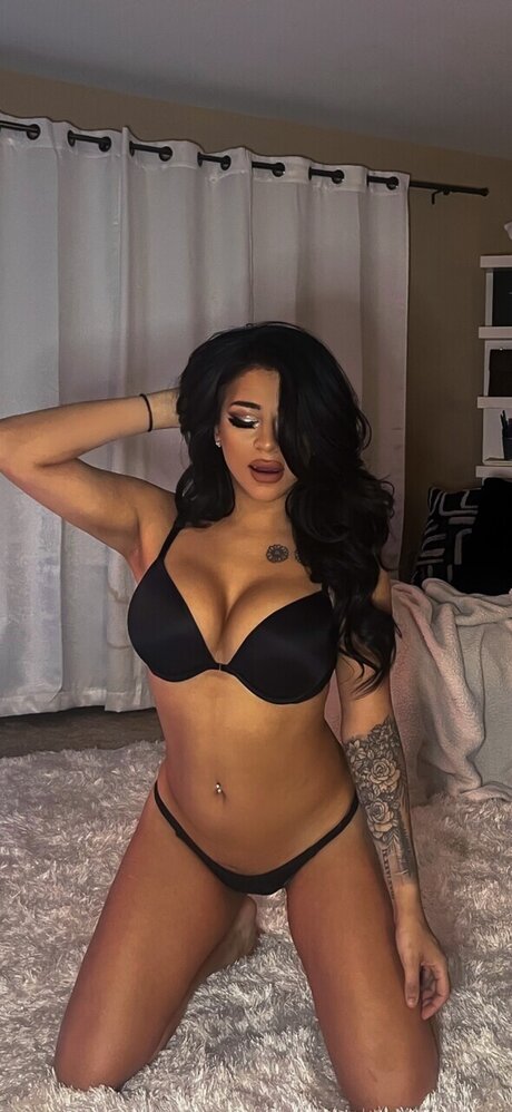 Foto desnuda filtrada de OnlyFans de Heaven