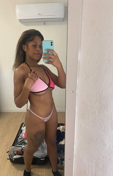 Foto desnuda filtrada de OnlyFans de Liz