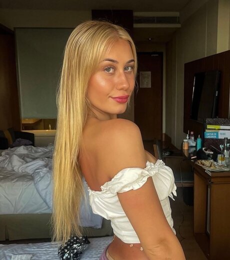 Foto desnuda filtrada de OnlyFans de Jasmin