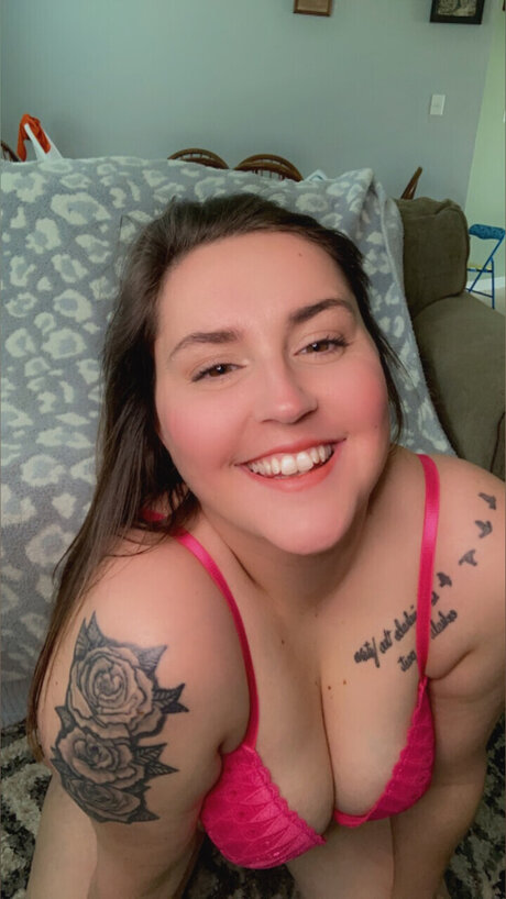 Foto desnuda filtrada de OnlyFans de Hannahmae27