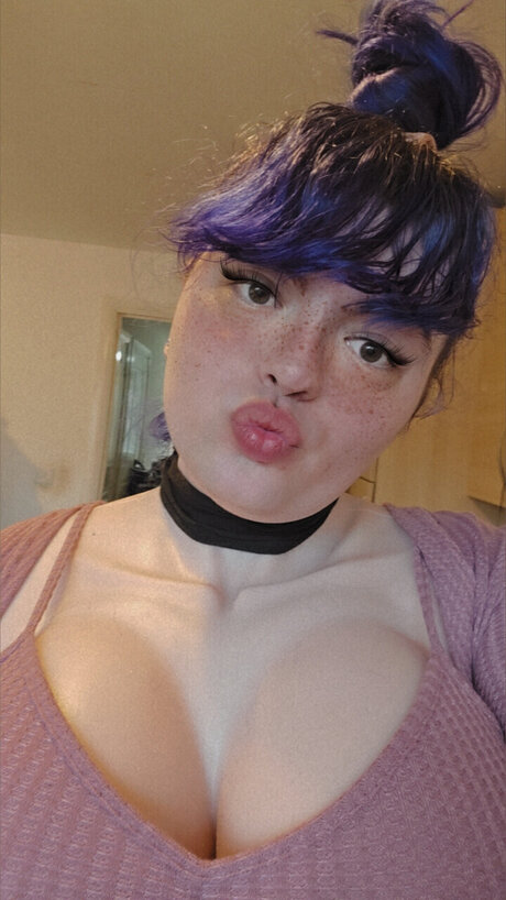Misshazelblack