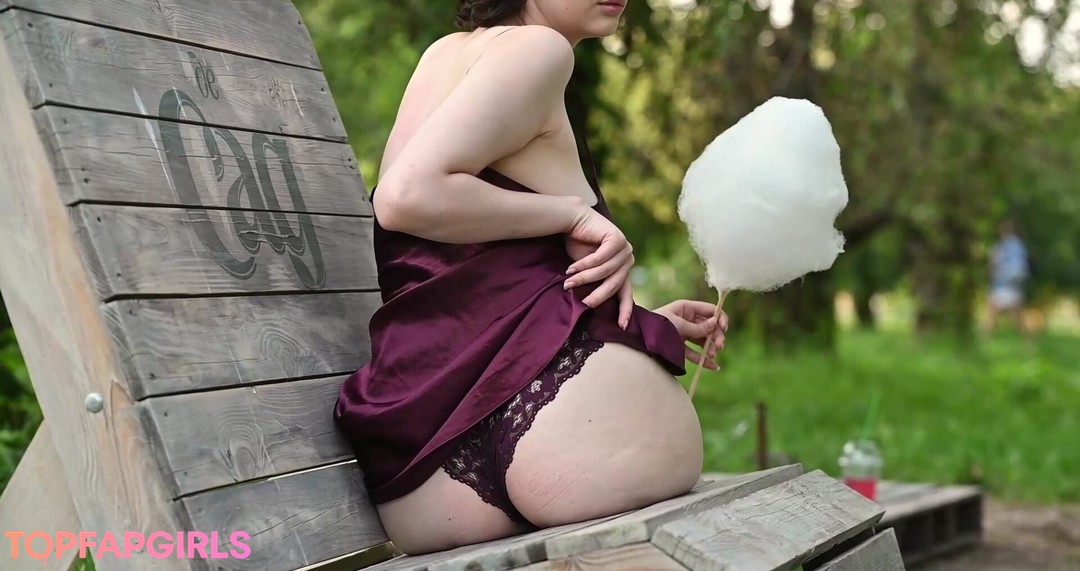 Foto desnuda filtrada de OnlyFans de Helga Amor #339 Foto desnuda filtrada de OnlyFans de Helga Amor #339