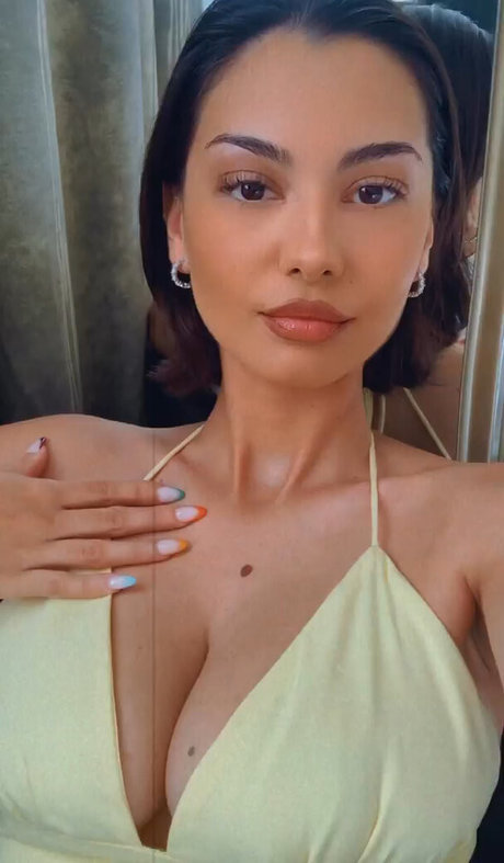 Foto desnuda filtrada de OnlyFans de Adelaide T