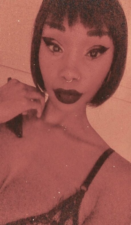 Foto desnuda filtrada de OnlyFans de Venusmoon3