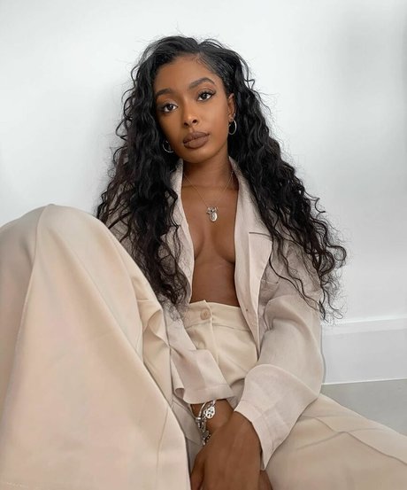 Jourdan Riane
