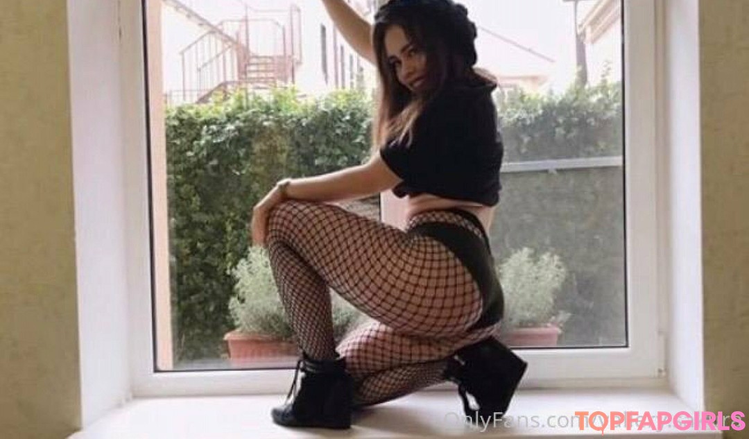 Foto desnuda filtrada de OnlyFans de Vallerysakura #153 Foto desnuda filtrada de OnlyFans de Vallerysakura #153