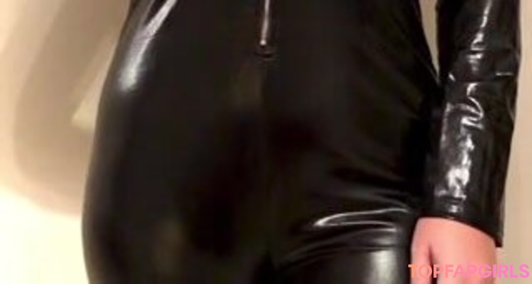 Foto desnuda filtrada de OnlyFans de Theukcouple #61 Foto desnuda filtrada de OnlyFans de Theukcouple #61