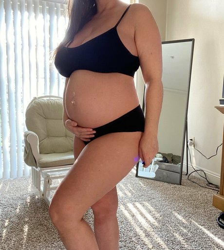 Foto desnuda filtrada de OnlyFans de Kurvykitty