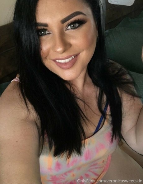 Foto desnuda filtrada de OnlyFans de Veronicasweetskin