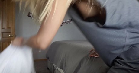 Foto desnuda filtrada de OnlyFans de Esther Perepechkin