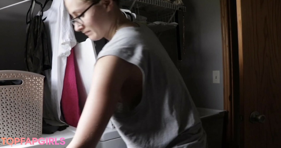 Foto desnuda filtrada de OnlyFans de Esther Perepechkin #56 Foto desnuda filtrada de OnlyFans de Esther Perepechkin #56