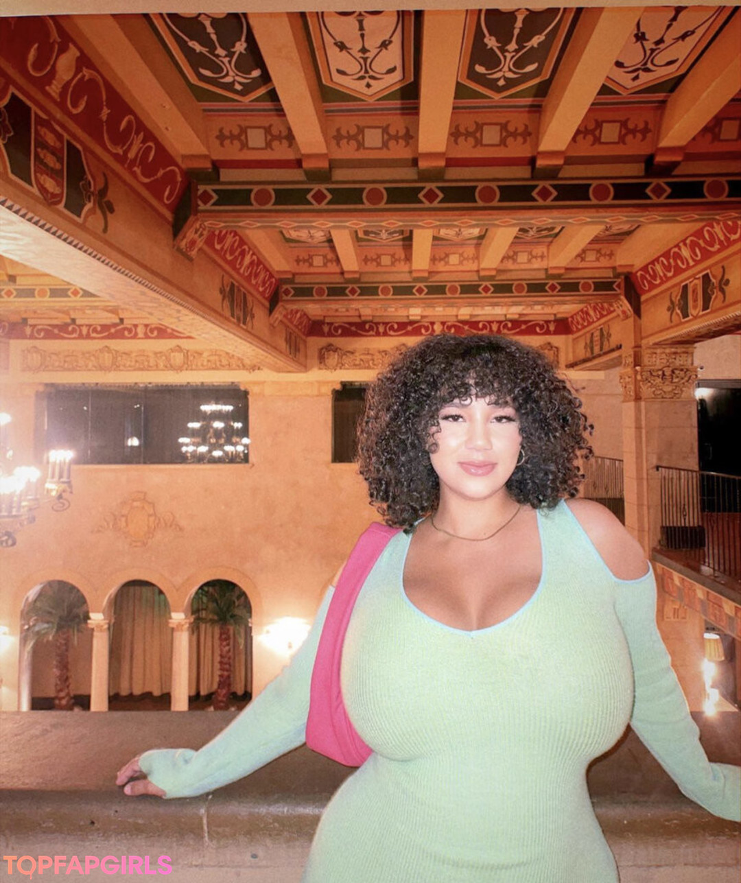 Foto desnuda filtrada de OnlyFans de Katelyn Folasade #268 Foto desnuda filtrada de OnlyFans de Katelyn Folasade #268