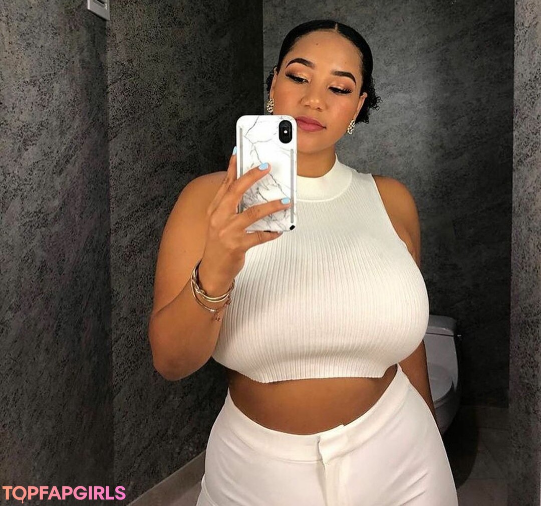 Foto desnuda filtrada de OnlyFans de Katelyn Folasade #340 Foto desnuda filtrada de OnlyFans de Katelyn Folasade #340