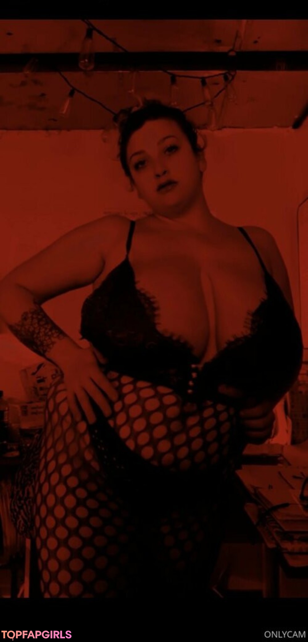 Foto desnuda filtrada de OnlyFans de Cambriacurves #17 Foto desnuda filtrada de OnlyFans de Cambriacurves #17