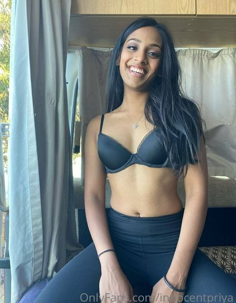 Foto desnuda filtrada de OnlyFans de Prettypriyaa