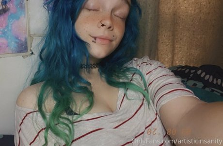 Foto desnuda filtrada de OnlyFans de Lustycyborg