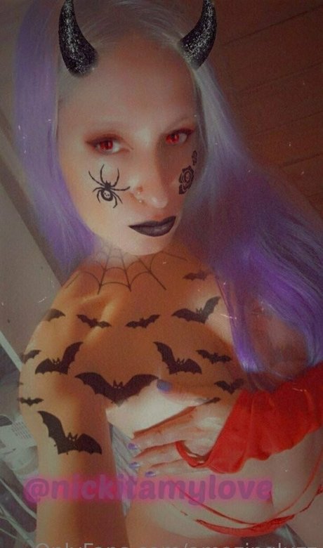 Foto desnuda filtrada de OnlyFans de Amazingluzz