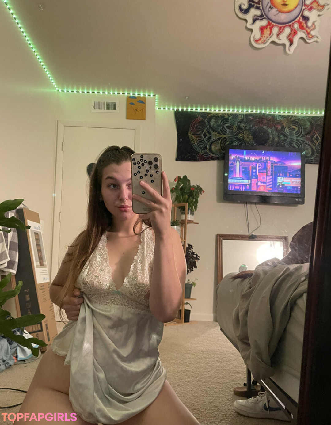 Foto desnuda filtrada de OnlyFans de Maggierayelle #63 Foto desnuda filtrada de OnlyFans de Maggierayelle #63