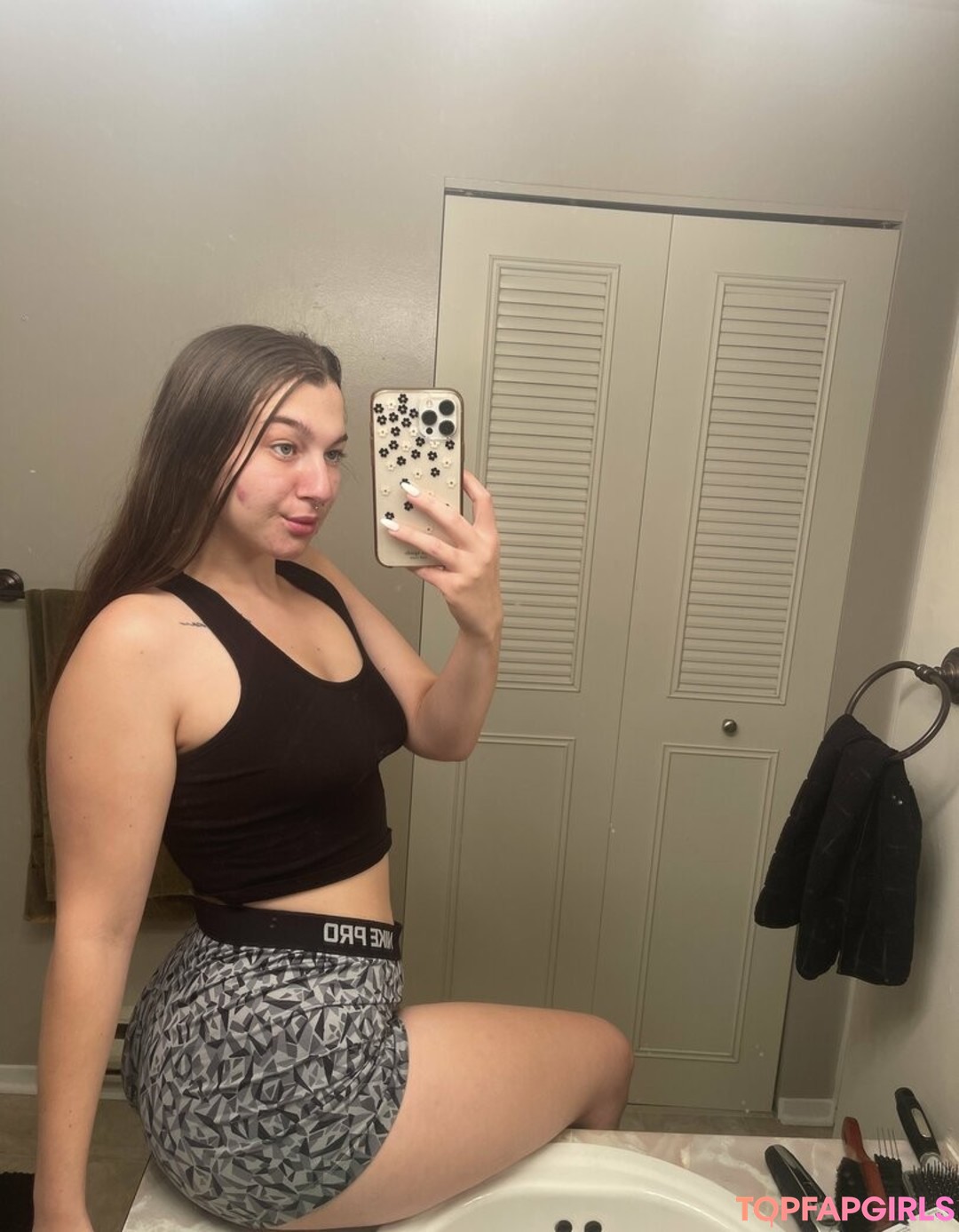 Foto desnuda filtrada de OnlyFans de Maggierayelle #80 Foto desnuda filtrada de OnlyFans de Maggierayelle #80