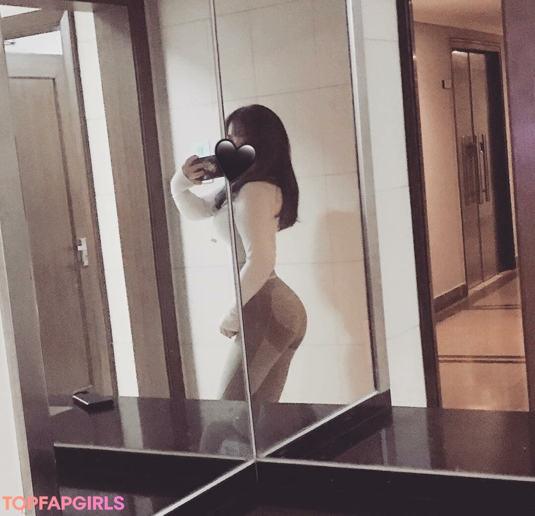 Foto desnuda filtrada de OnlyFans de Yuxin Cccc #28 Foto desnuda filtrada de OnlyFans de Yuxin Cccc #28