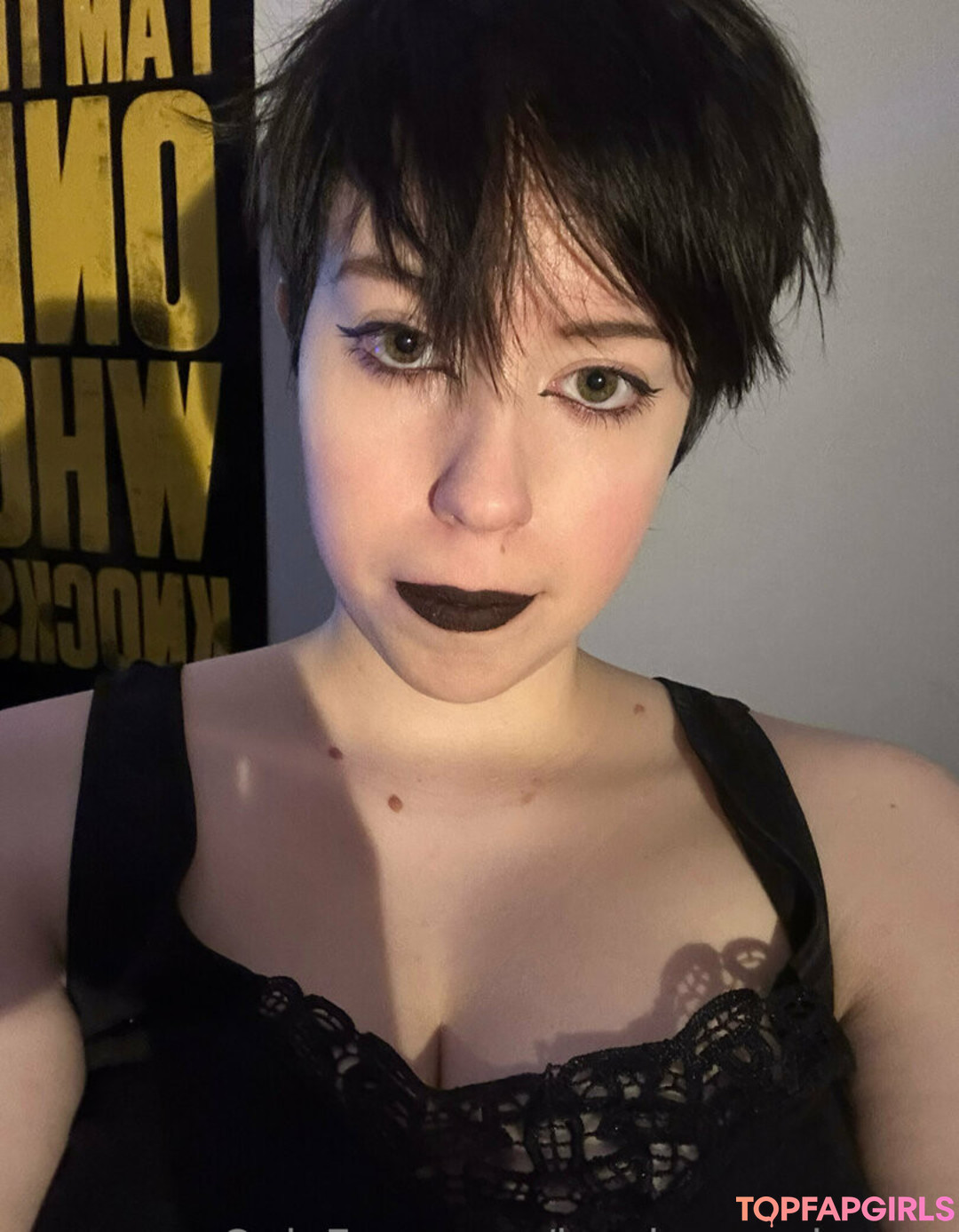 Foto desnuda filtrada de OnlyFans de Hardgoreprincess #17 Foto desnuda filtrada de OnlyFans de Hardgoreprincess #17