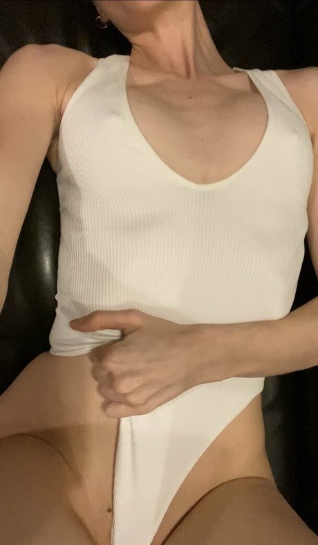 Foto desnuda filtrada de OnlyFans de Dineydoeslife