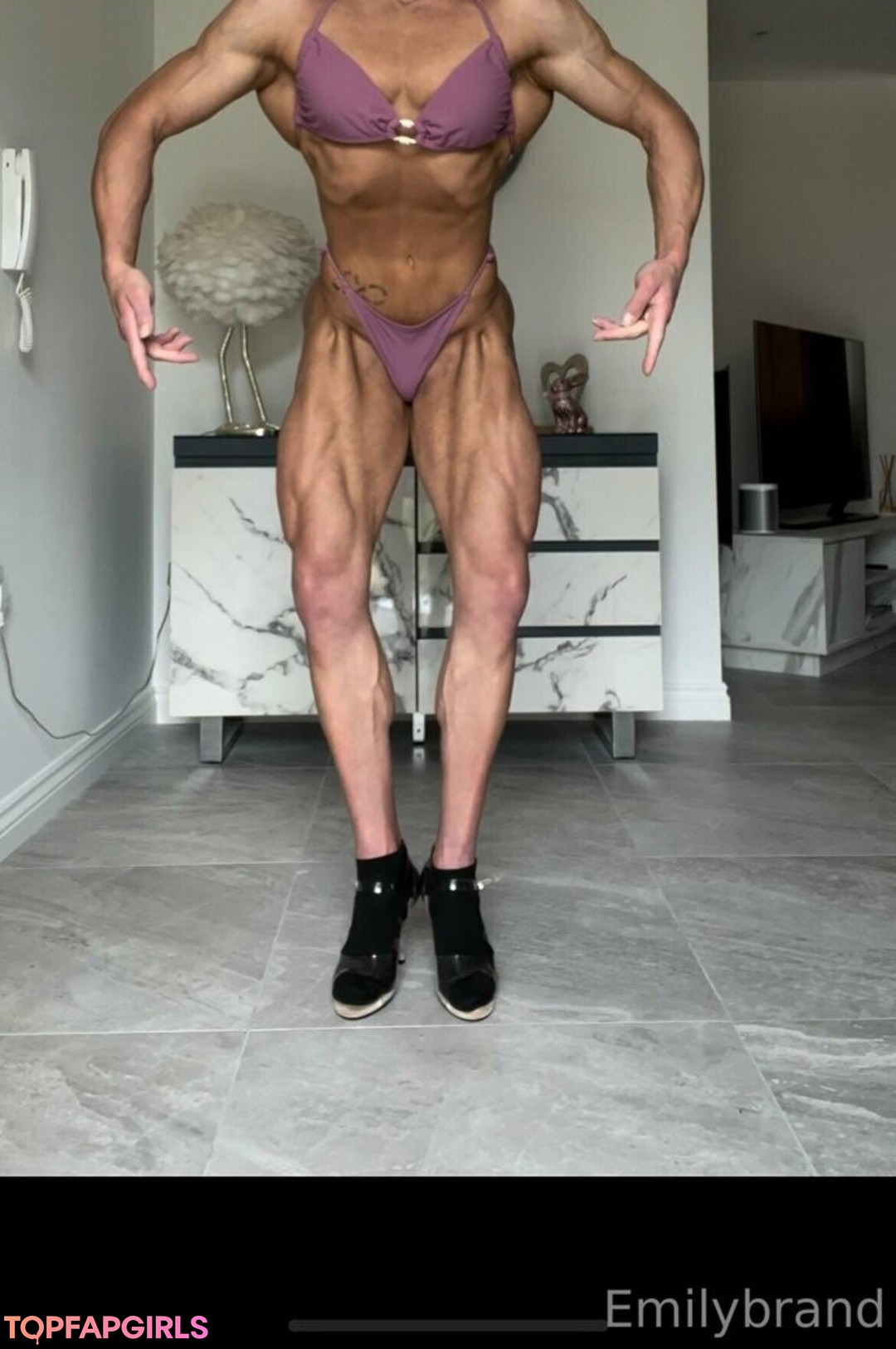 Foto desnuda filtrada de OnlyFans de Emilyjbrand98 #132 Foto desnuda filtrada de OnlyFans de Emilyjbrand98 #132
