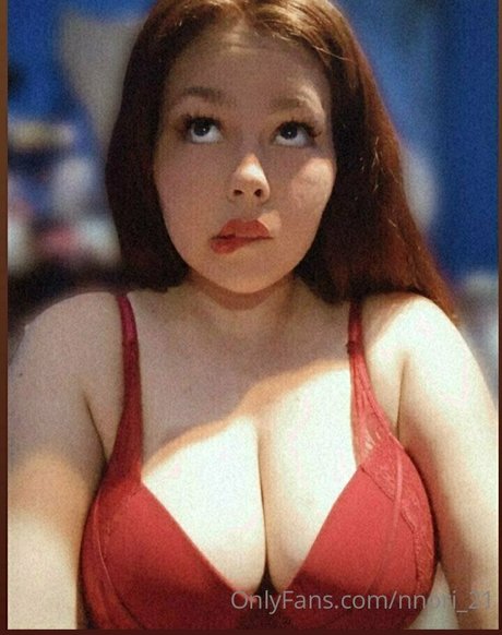 Theblondebigass