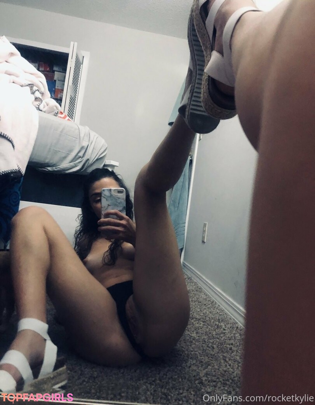 Foto desnuda filtrada de OnlyFans de Rocketkylie #42 Foto desnuda filtrada de OnlyFans de Rocketkylie #42