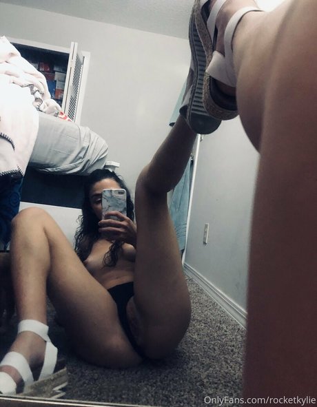 Foto desnuda filtrada de OnlyFans de Rocketkylie